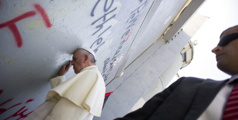 Cracks in the Wall: Pope Francis and Palestine